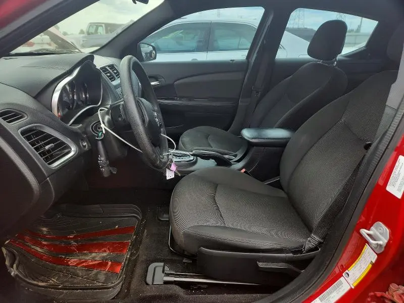 2013 DODGE AVENGER SE  