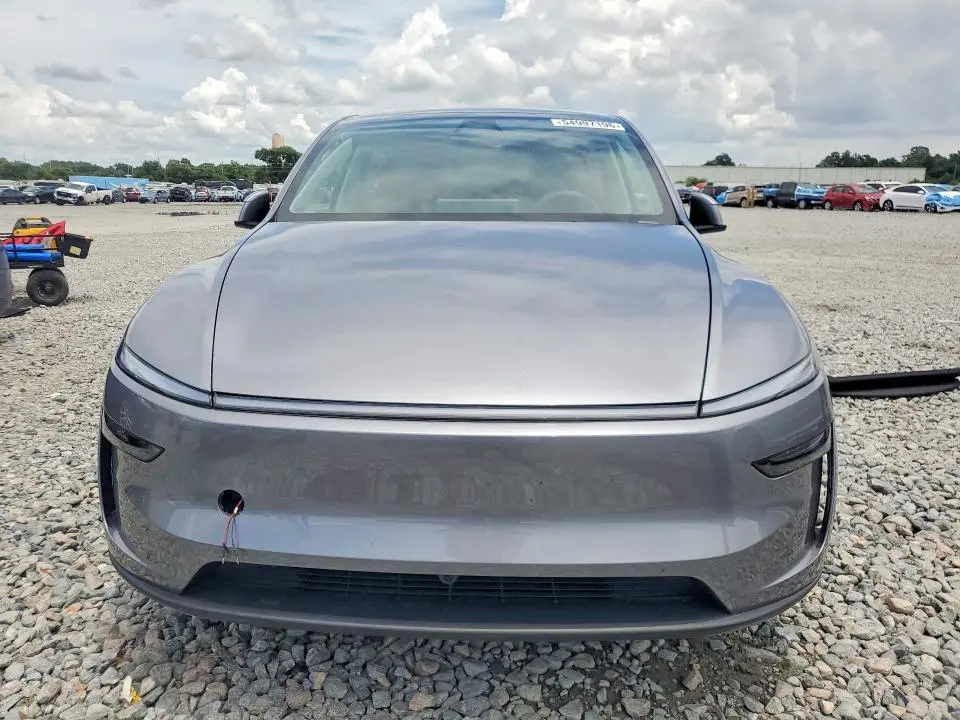 2026 TESLA MODEL Y   