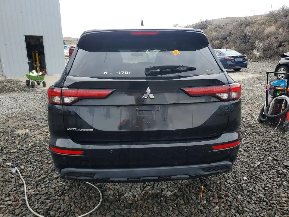 2022 MITSUBISHI OUTLANDER ES  