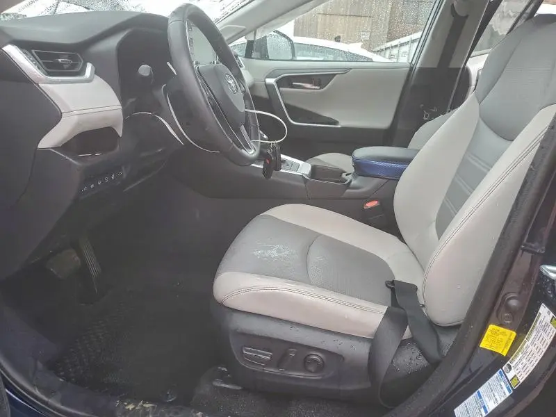 2021 TOYOTA RAV4 LIMITED  