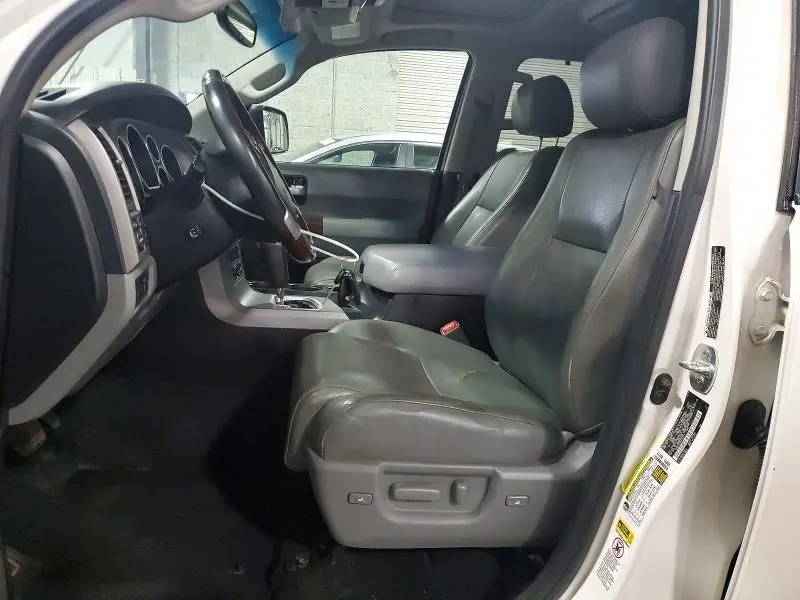 2014 TOYOTA SEQUOIA PLATINUM  
