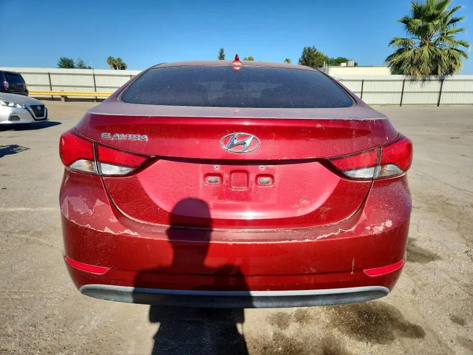 2015 HYUNDAI ELANTRA SE  