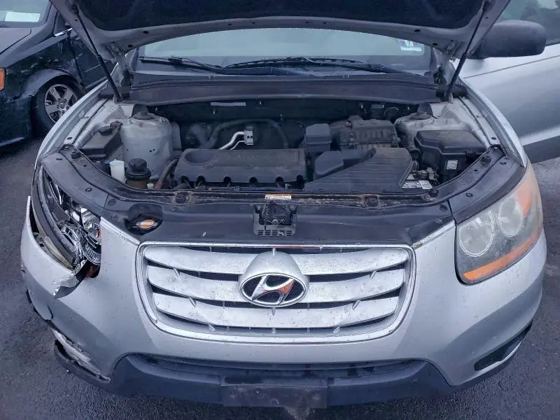 2011 HYUNDAI SANTA FE GLS  