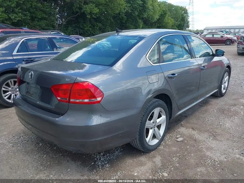 2013 VOLKSWAGEN PASSAT 2.5L SE
