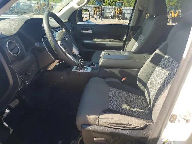 2019 TOYOTA TUNDRA SR5  
