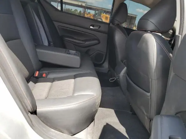 2022 NISSAN ALTIMA SR  