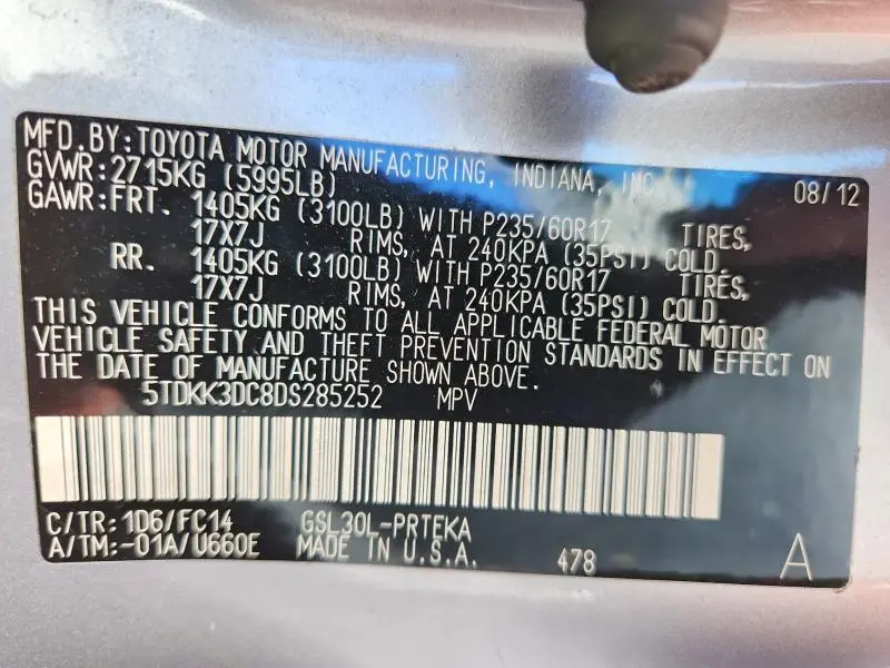 2013 TOYOTA SIENNA LE  