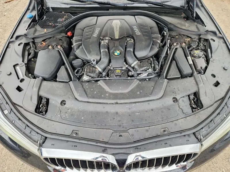 2016 BMW 750 XI  