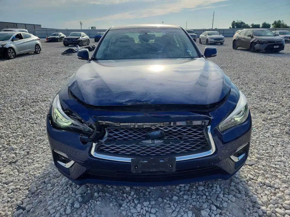2021 INFINITI Q50 LUXE  