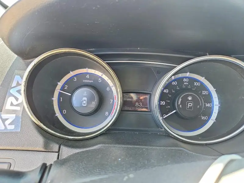 2011 HYUNDAI SONATA SE  
