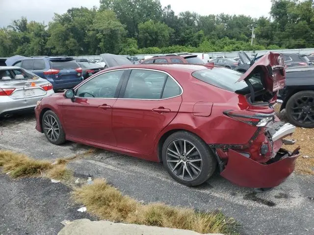 2021 TOYOTA CAMRY XLE