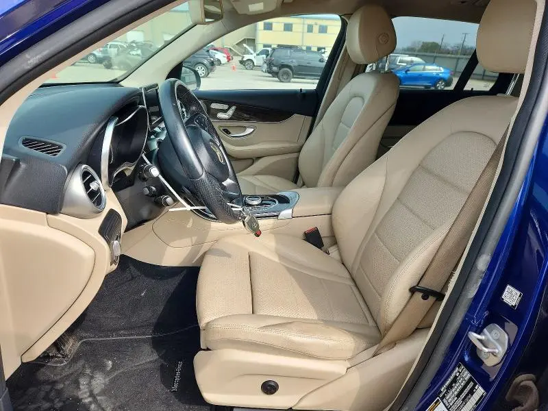 2017 MERCEDES-BENZ GLC 300  