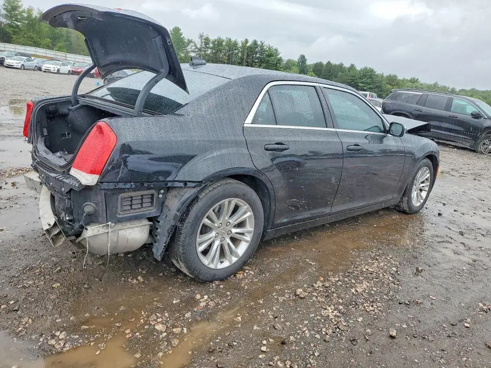 2017 CHRYSLER 300 LIMITED  