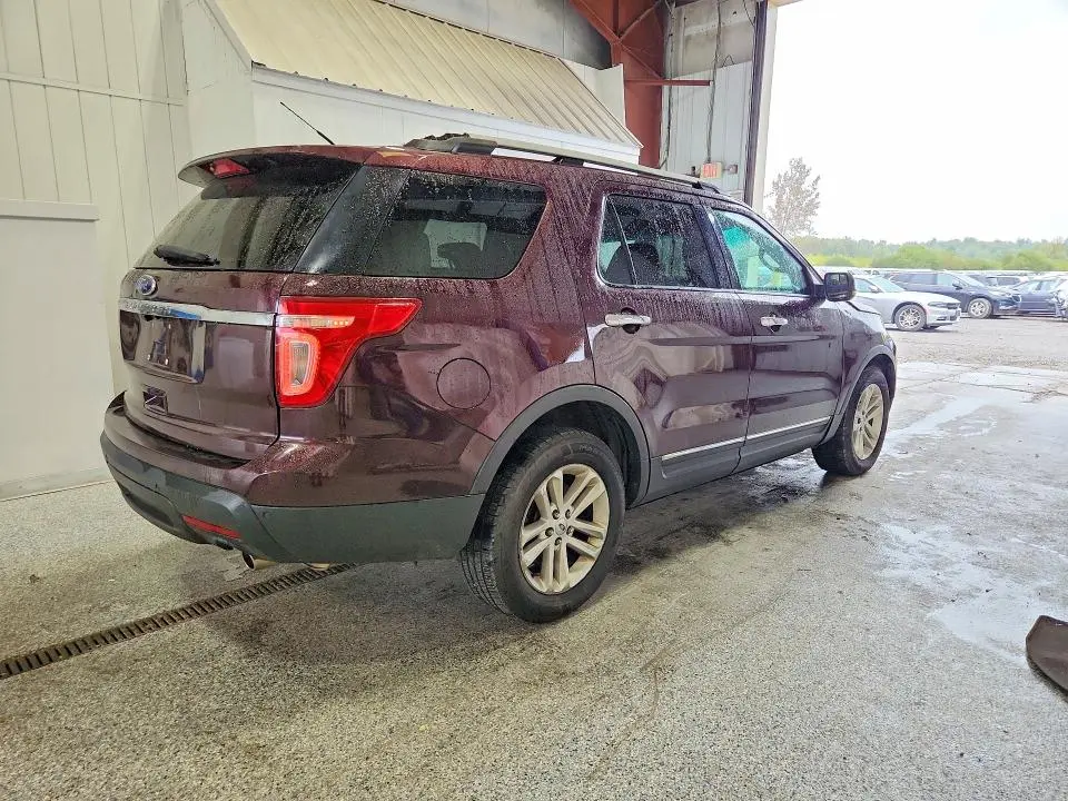 2011 FORD EXPLORER XLT  