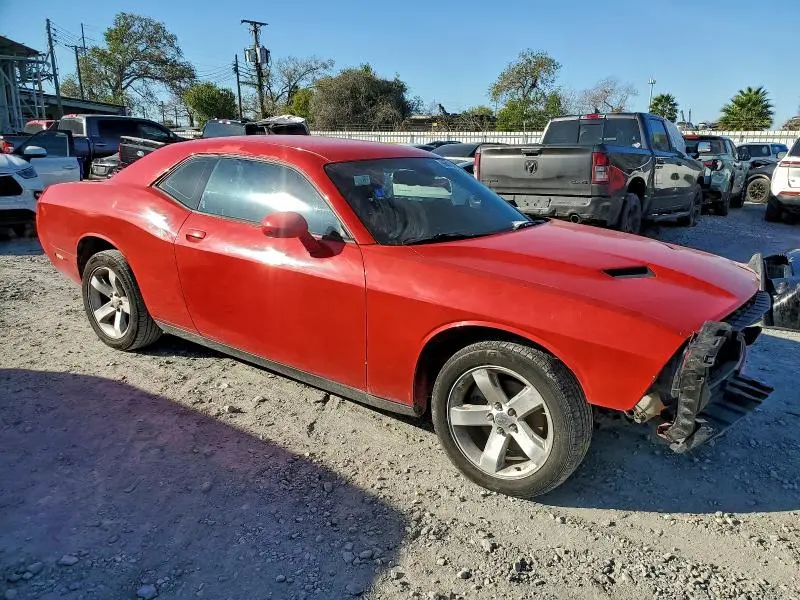 2015 DODGE CHALLENGER SXT  