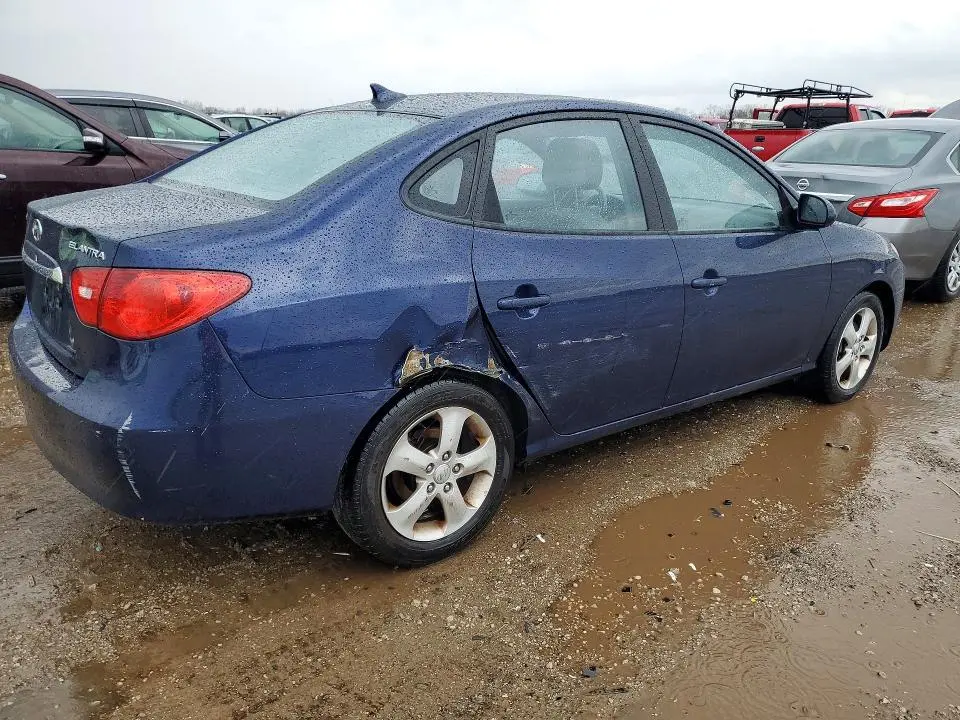 2010 HYUNDAI ELANTRA SE  