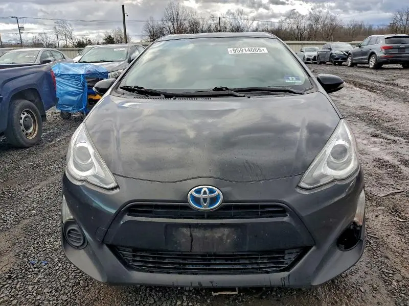 2015 TOYOTA PRIUS C   
