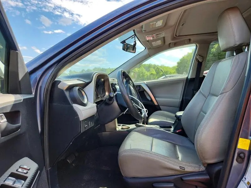 2013 TOYOTA RAV4 XLE  