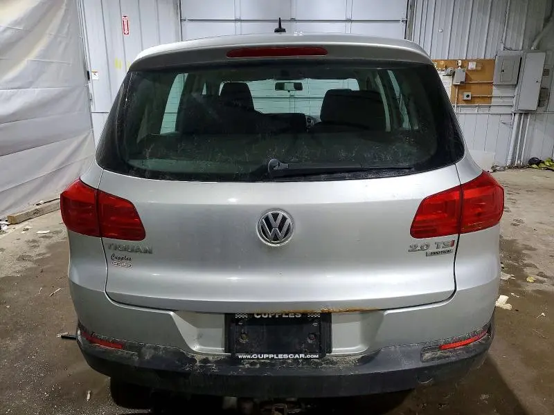 2013 VOLKSWAGEN TIGUAN S  