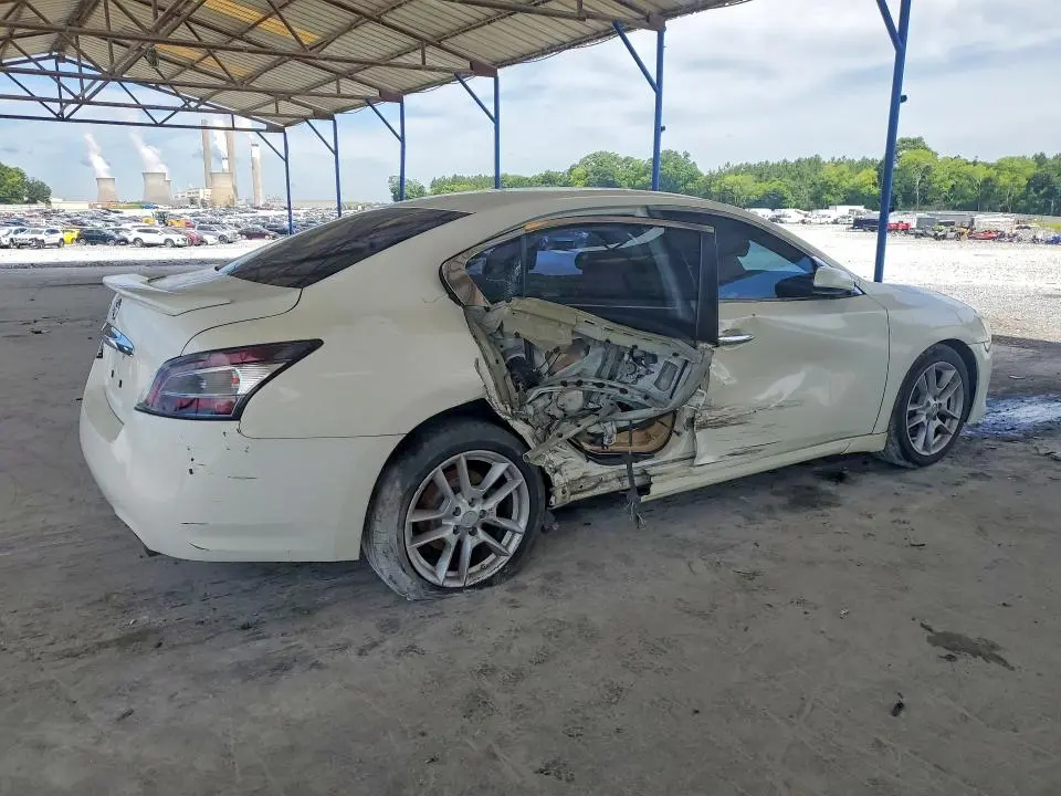 2010 NISSAN MAXIMA 3.5 S  