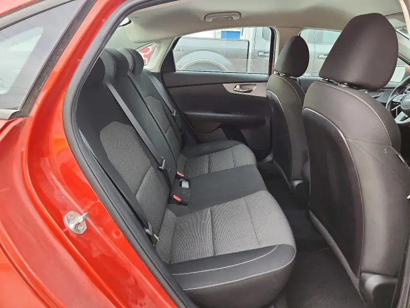 2022 KIA FORTE LXS  
