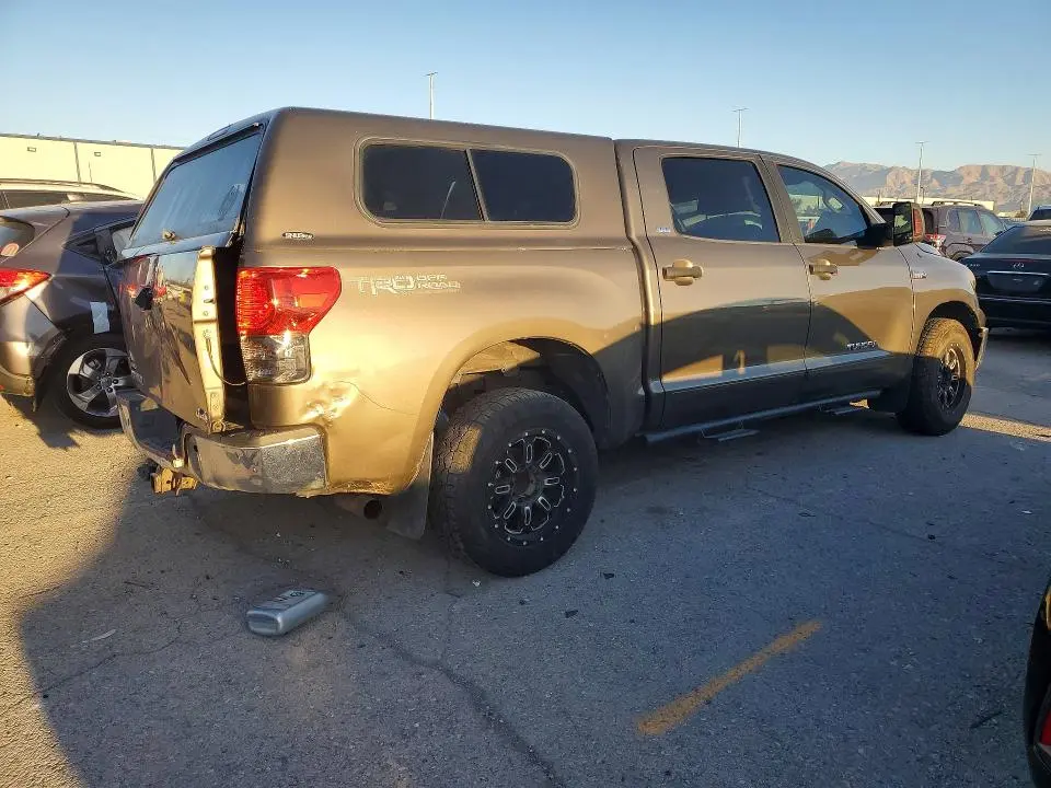 2011 TOYOTA TUNDRA CREWMAX SR5  