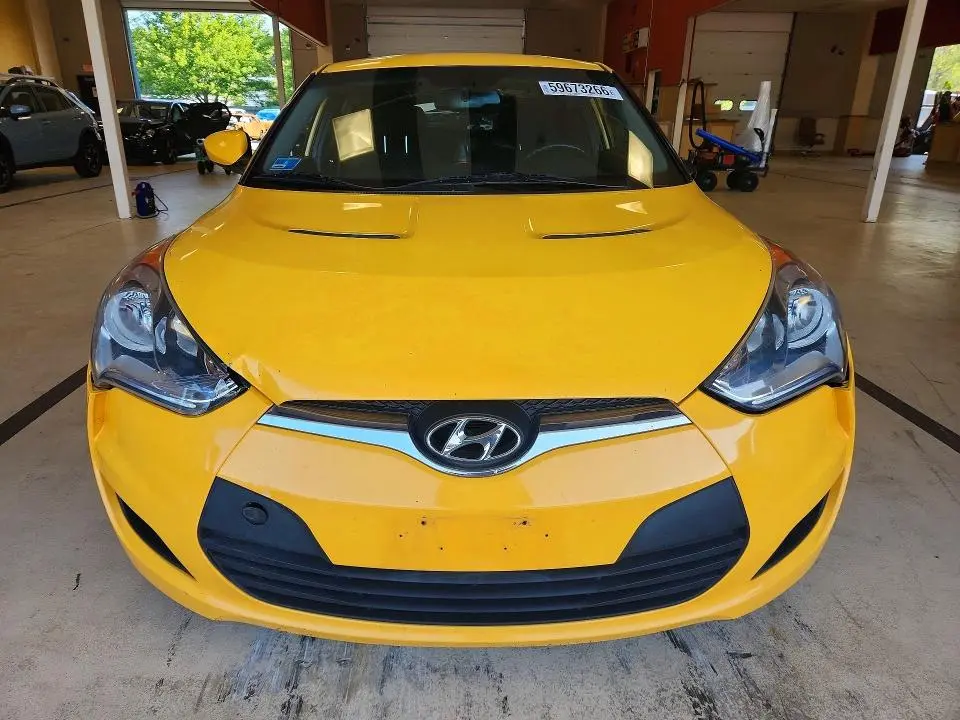 2012 HYUNDAI VELOSTER BASE  