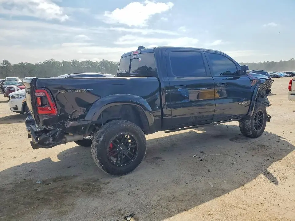 2022 RAM 1500 LARAMIE  