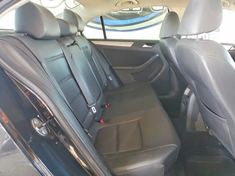 2014 VOLKSWAGEN JETTA SE  