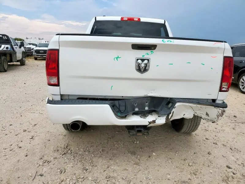 2014 RAM 1500 ST  