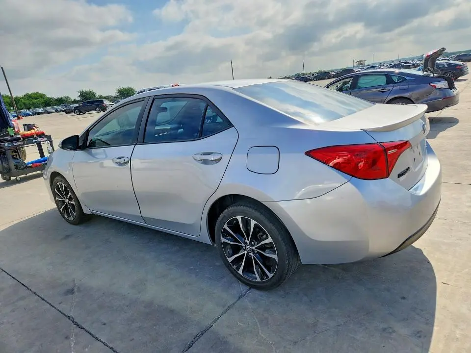 2019 TOYOTA COROLLA SE  