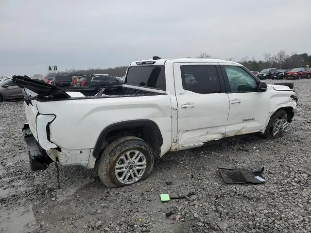2024 TOYOTA TUNDRA CREWMAX SR  