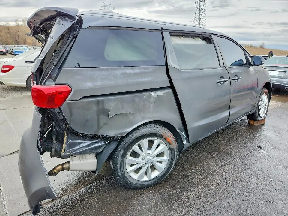 2018 KIA SEDONA LX  