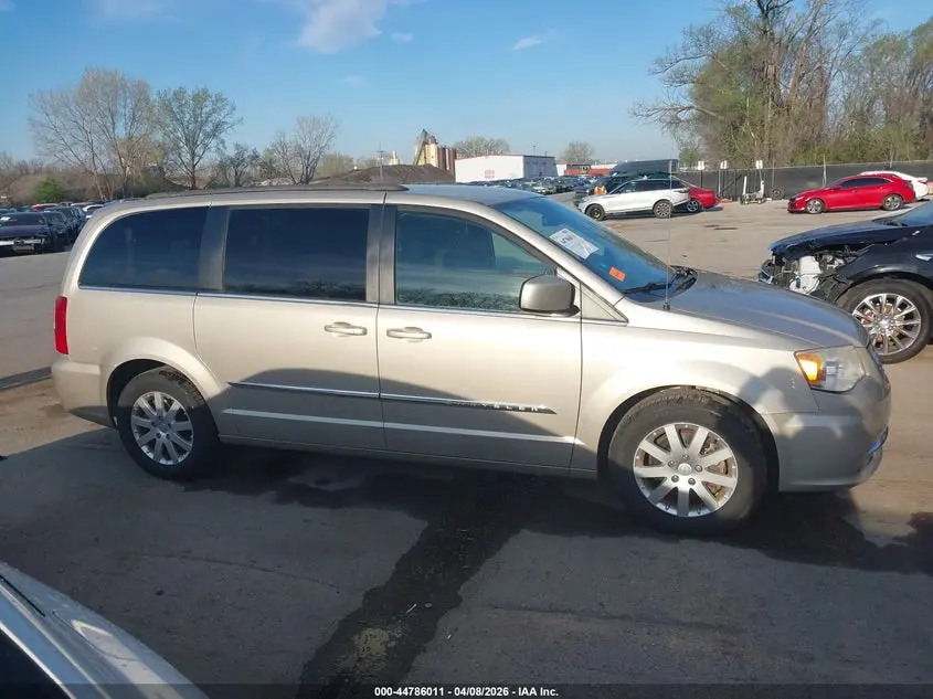 2013 CHRYSLER TOWN & COUNTRY TOURING