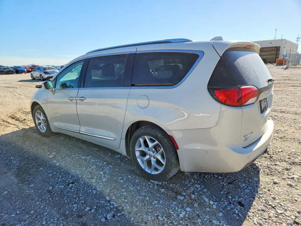 2017 CHRYSLER PACIFICA TOURING L PLUS  