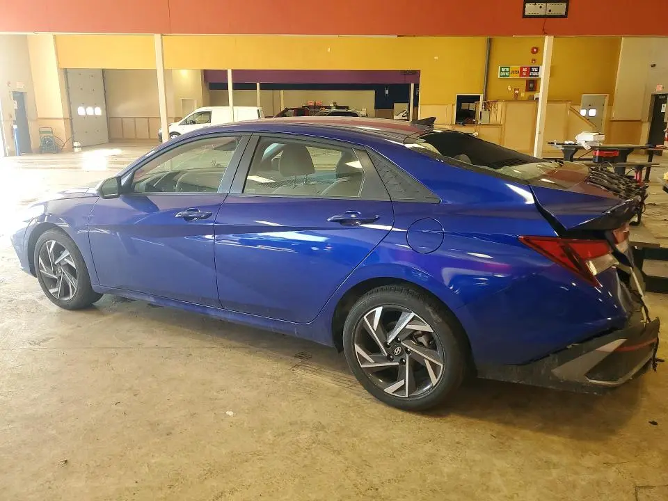 2025 HYUNDAI ELANTRA SEL SPORT  
