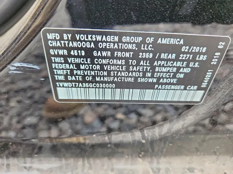 2016 VOLKSWAGEN PASSAT R-LINE  