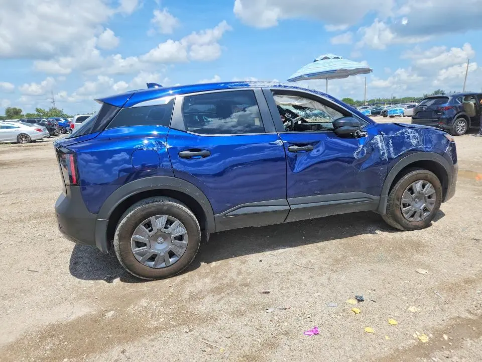 2025 NISSAN KICKS S  