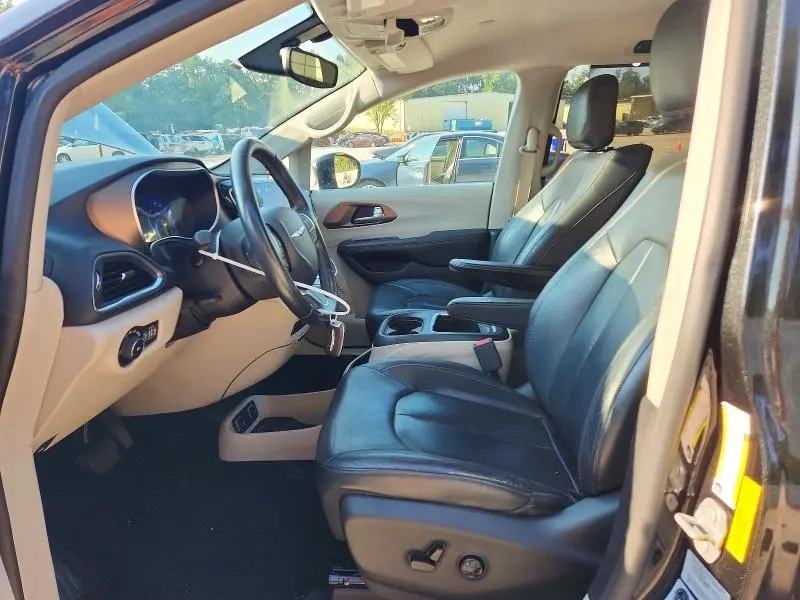 2017 CHRYSLER PACIFICA TOURING L PLUS  