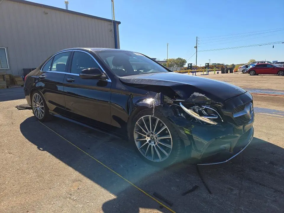 2019 MERCEDES-BENZ C 300  