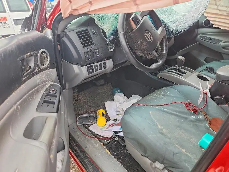 2012 TOYOTA TACOMA V6  