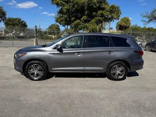 2019 INFINITI QX60 LUXE