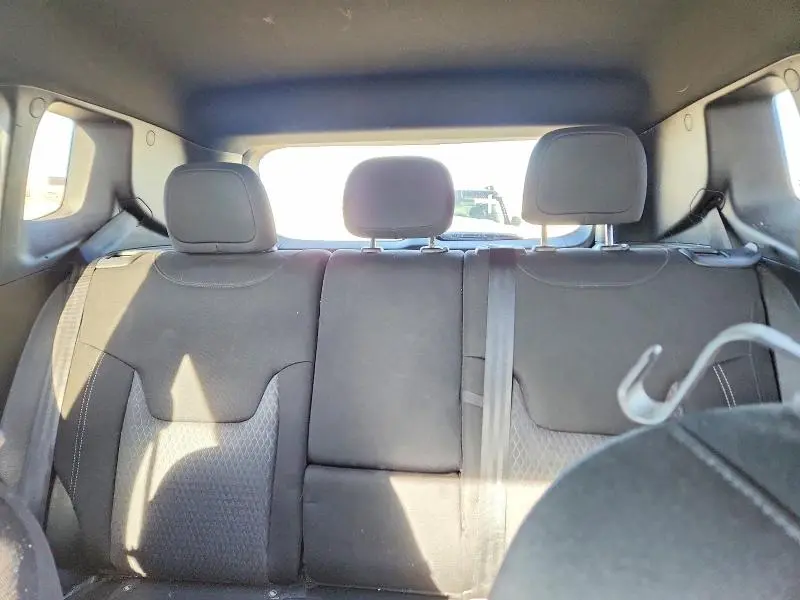 2021 JEEP RENEGADE LATITUDE  