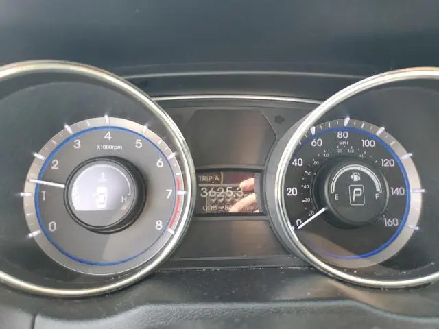2012 HYUNDAI SONATA SE  