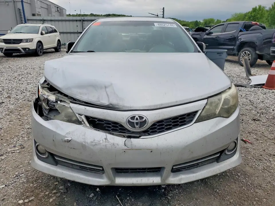 2012 TOYOTA CAMRY SE  