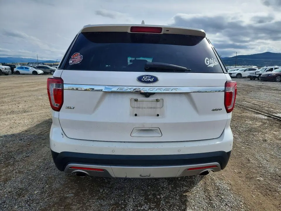 2017 FORD EXPLORER XLT  