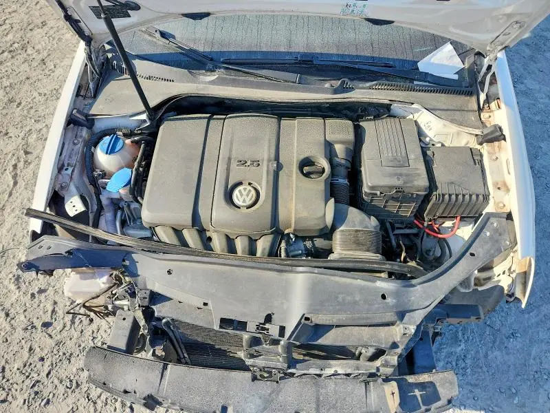 2010 VOLKSWAGEN JETTA S  