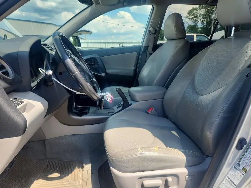 2010 TOYOTA RAV4 LIMITED  