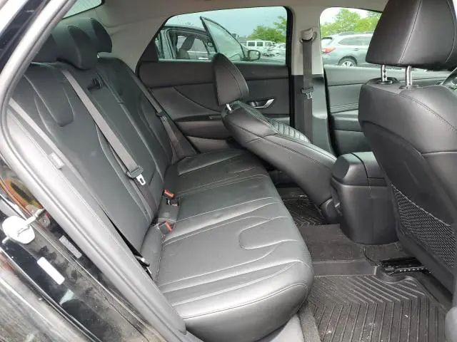 2024 HYUNDAI ELANTRA LIMITED  