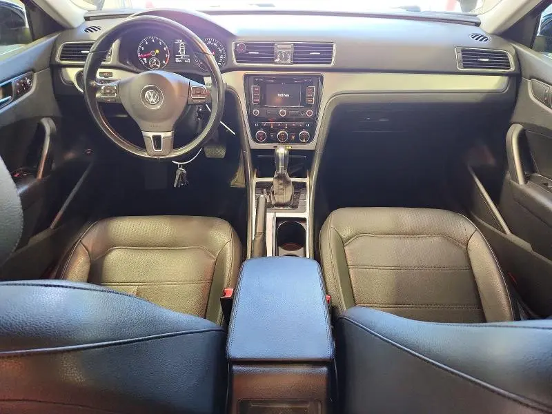 2012 VOLKSWAGEN PASSAT SE  